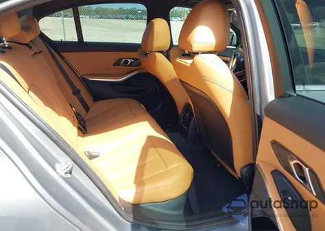 2024 BMW 3 Series 330I z USA, uszkodzony, nr VIN 3MW69FF01R8D92710